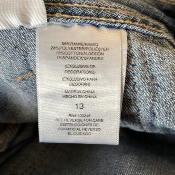 WALLFLOWER Distressed Jean Shorts Size 13 - Picture 8 of 9